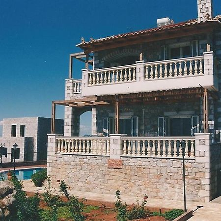 Amalia Apartments Stoupa Bagian luar foto