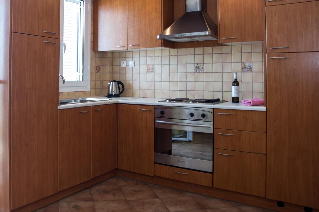 Amalia Apartments Stoupa Bagian luar foto