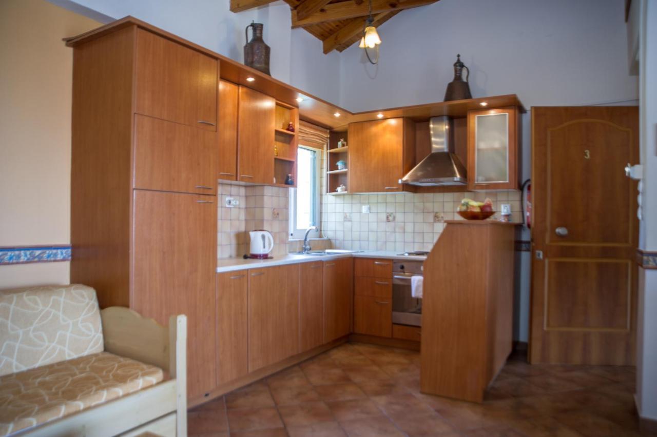 Amalia Apartments Stoupa Bagian luar foto