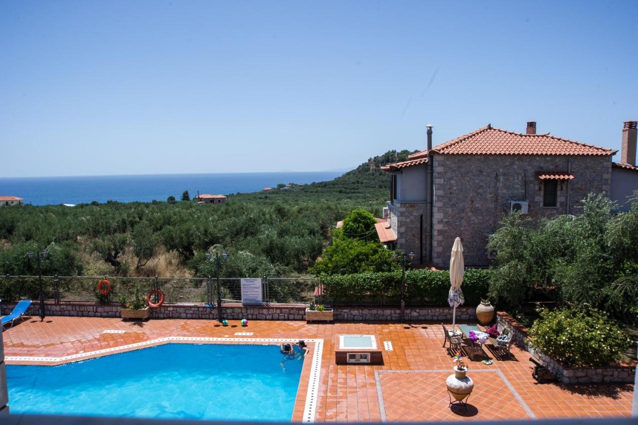 Amalia Apartments Stoupa Bagian luar foto