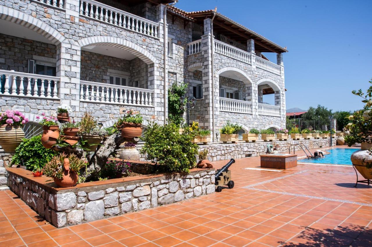 Amalia Apartments Stoupa Bagian luar foto