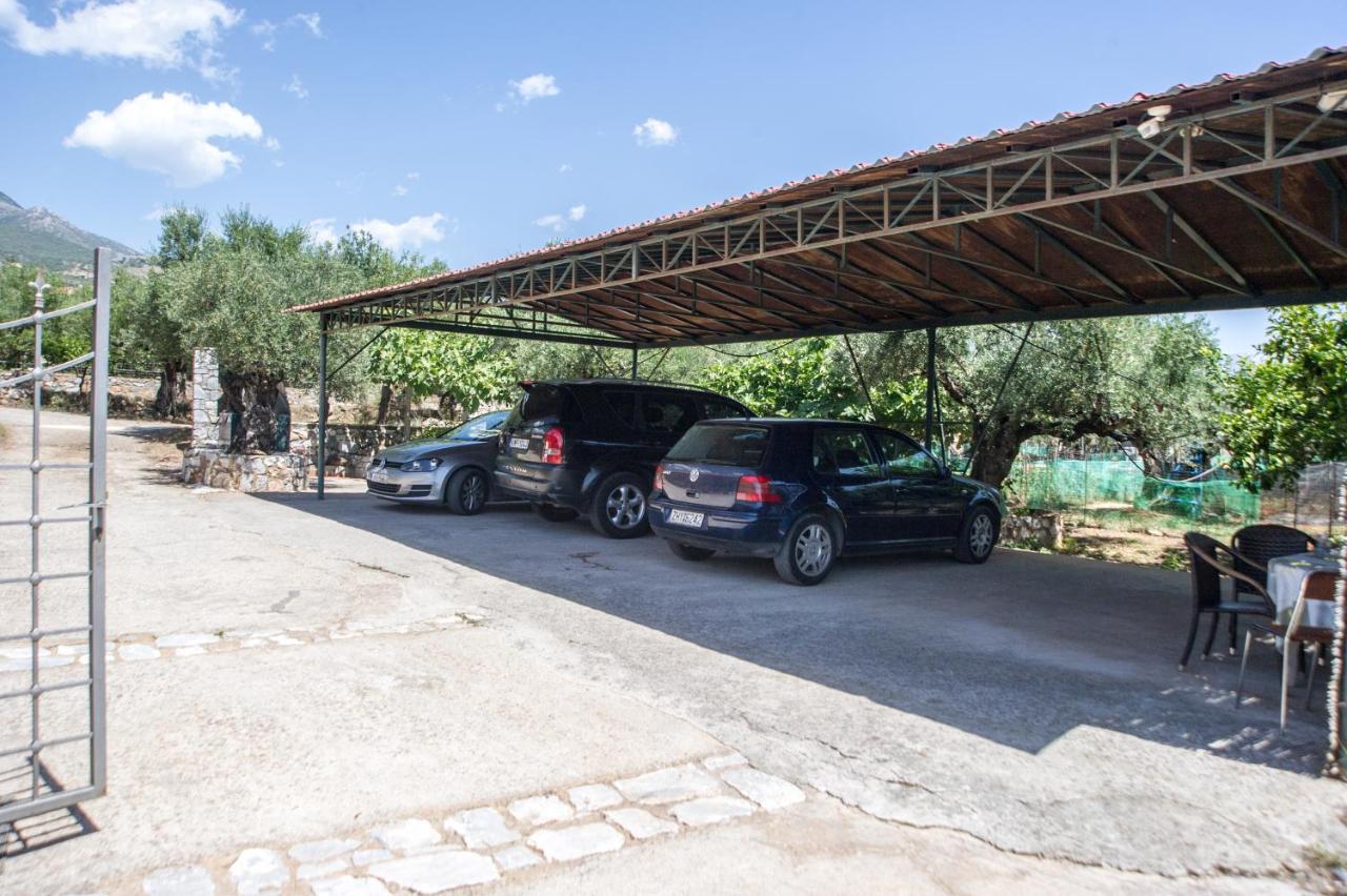 Amalia Apartments Stoupa Bagian luar foto