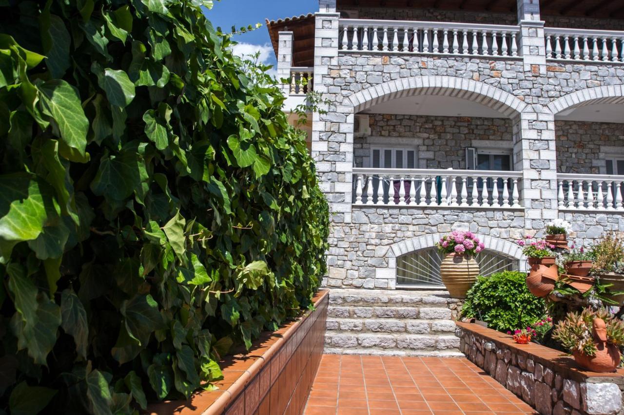 Amalia Apartments Stoupa Bagian luar foto