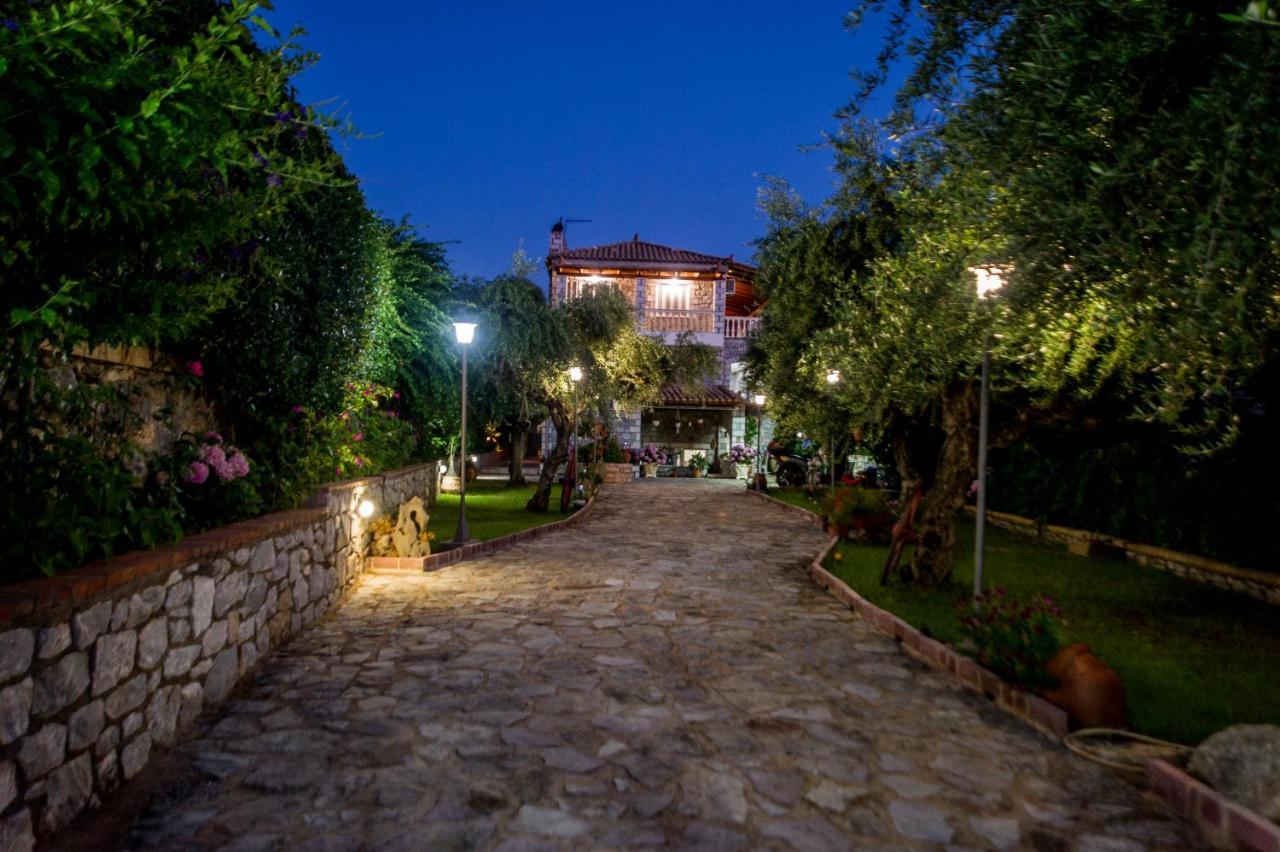 Amalia Apartments Stoupa Bagian luar foto